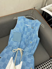 New sleeveless dress