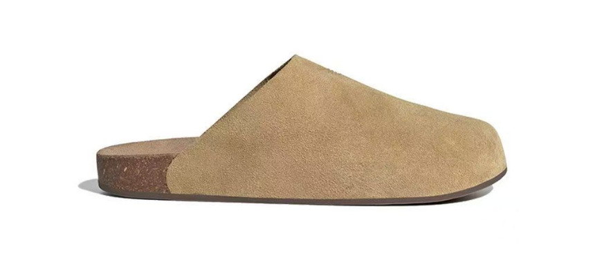 Classic men's and women's suede slippers