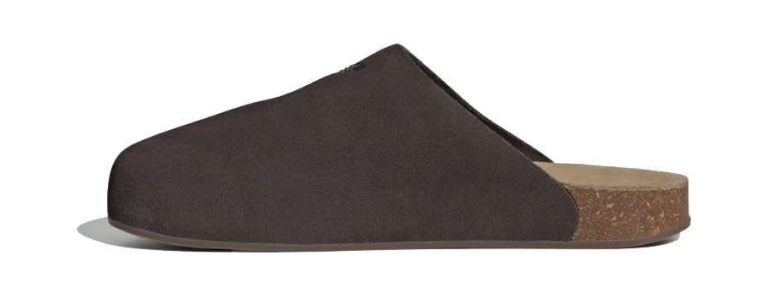 Classic men's and women's suede slippers
