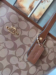 Shoulder bag, large capacity mommy bag
