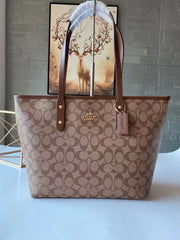 Shoulder bag, large capacity mommy bag