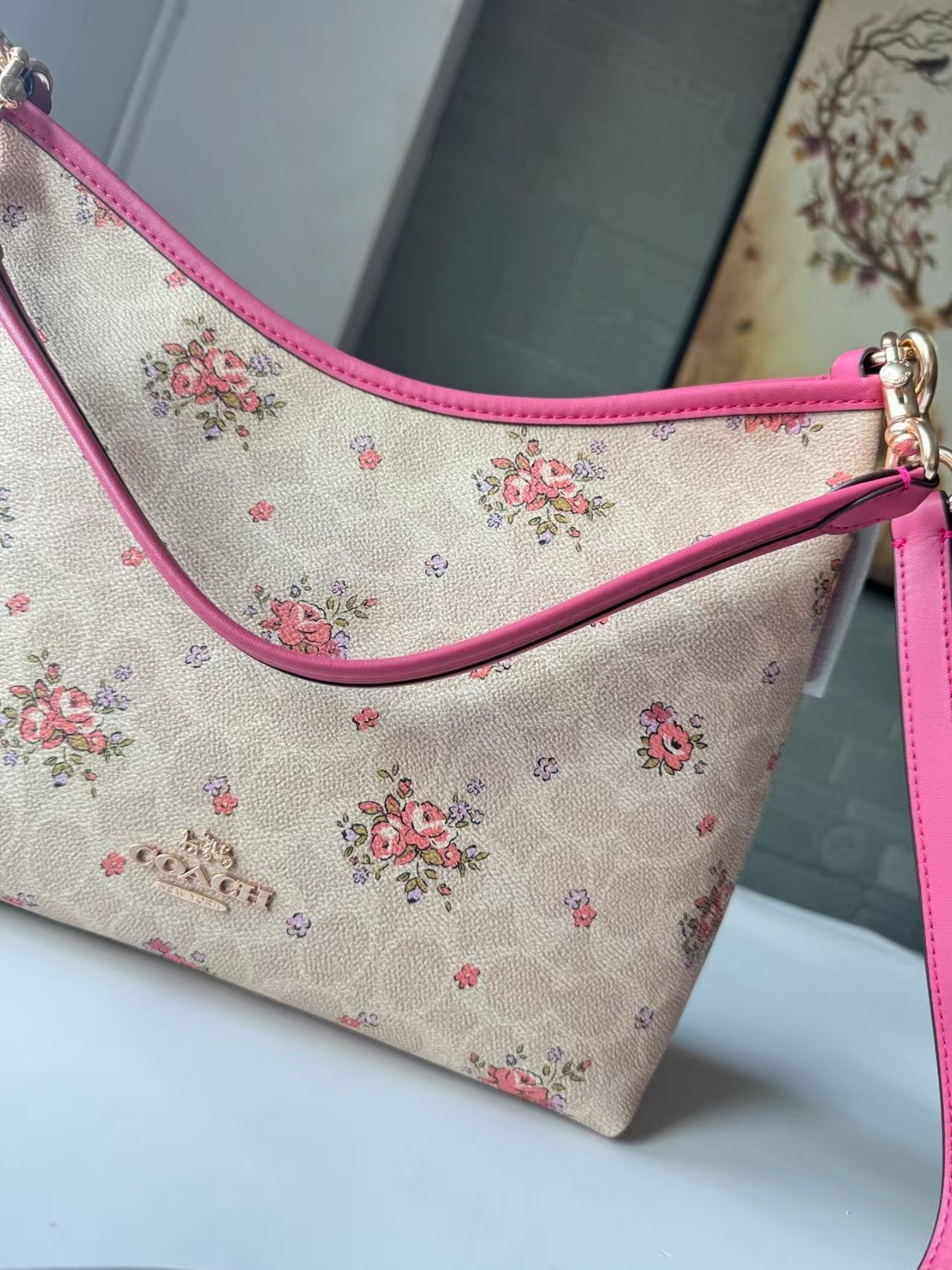 Single shoulder crossbody bag crescent bag