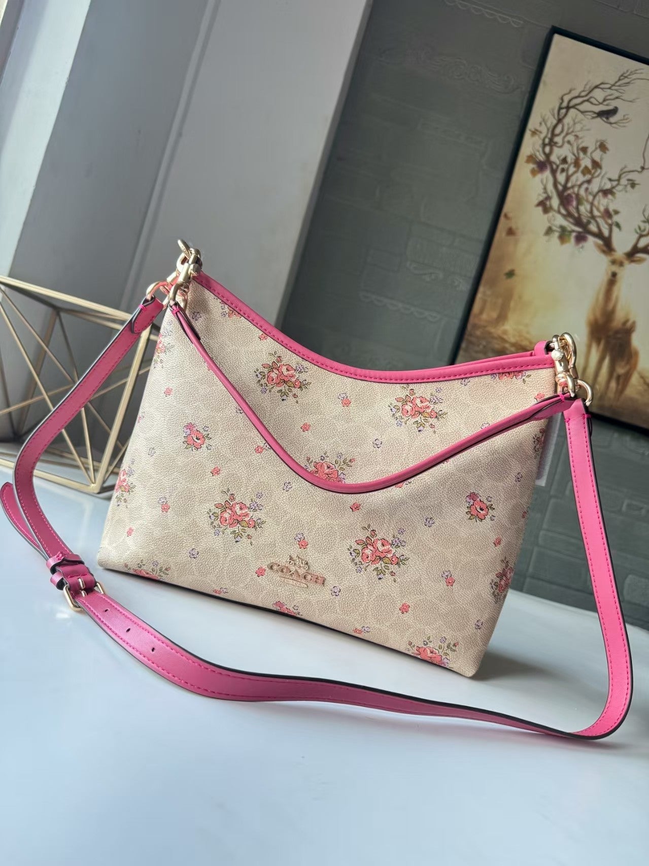 Single shoulder crossbody bag crescent bag
