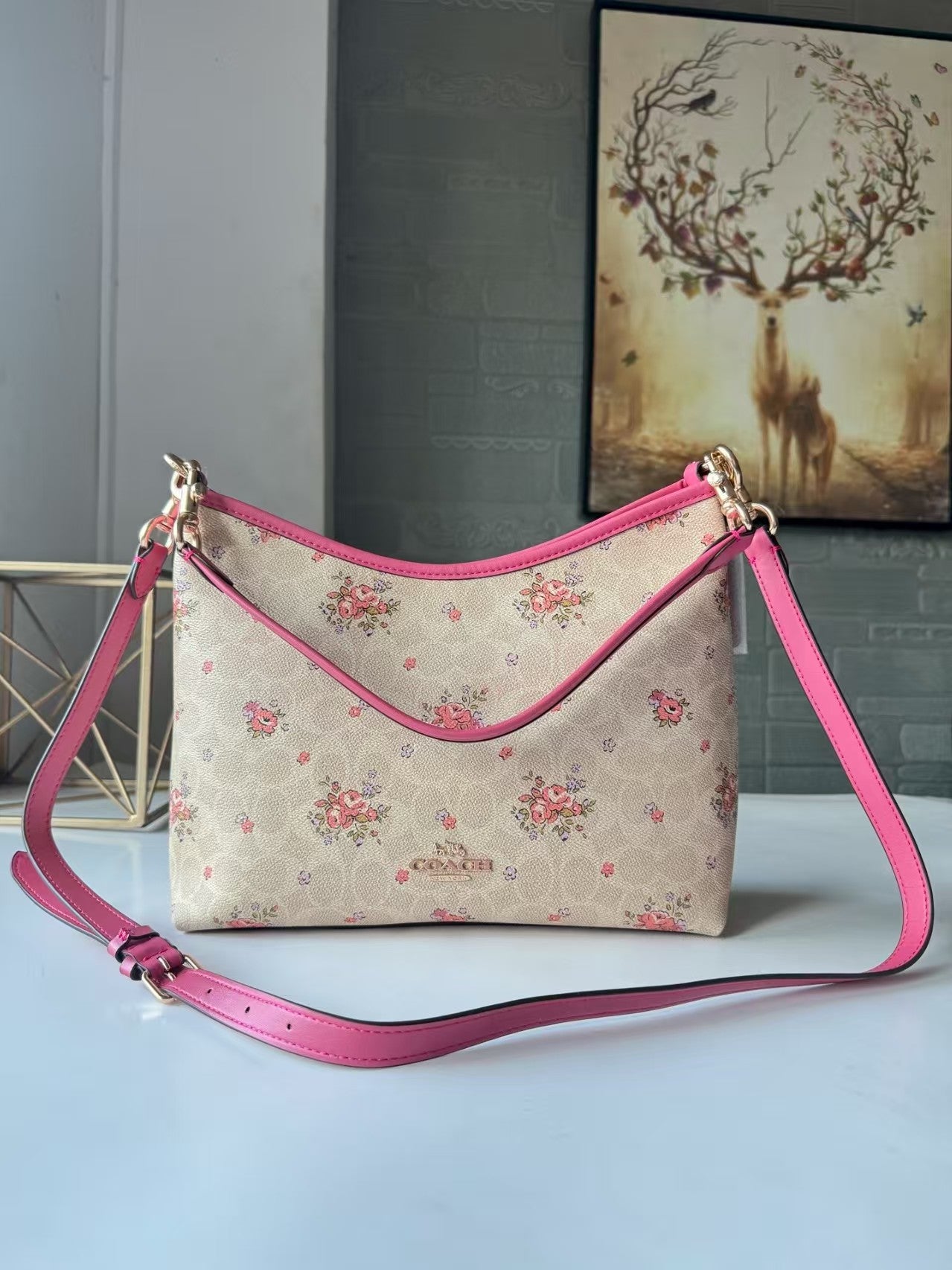 Single shoulder crossbody bag crescent bag