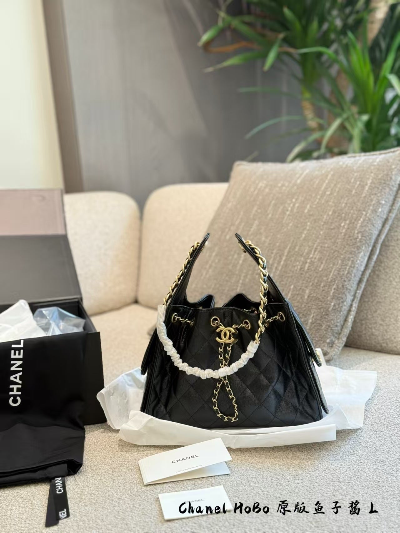 New ladies' bag