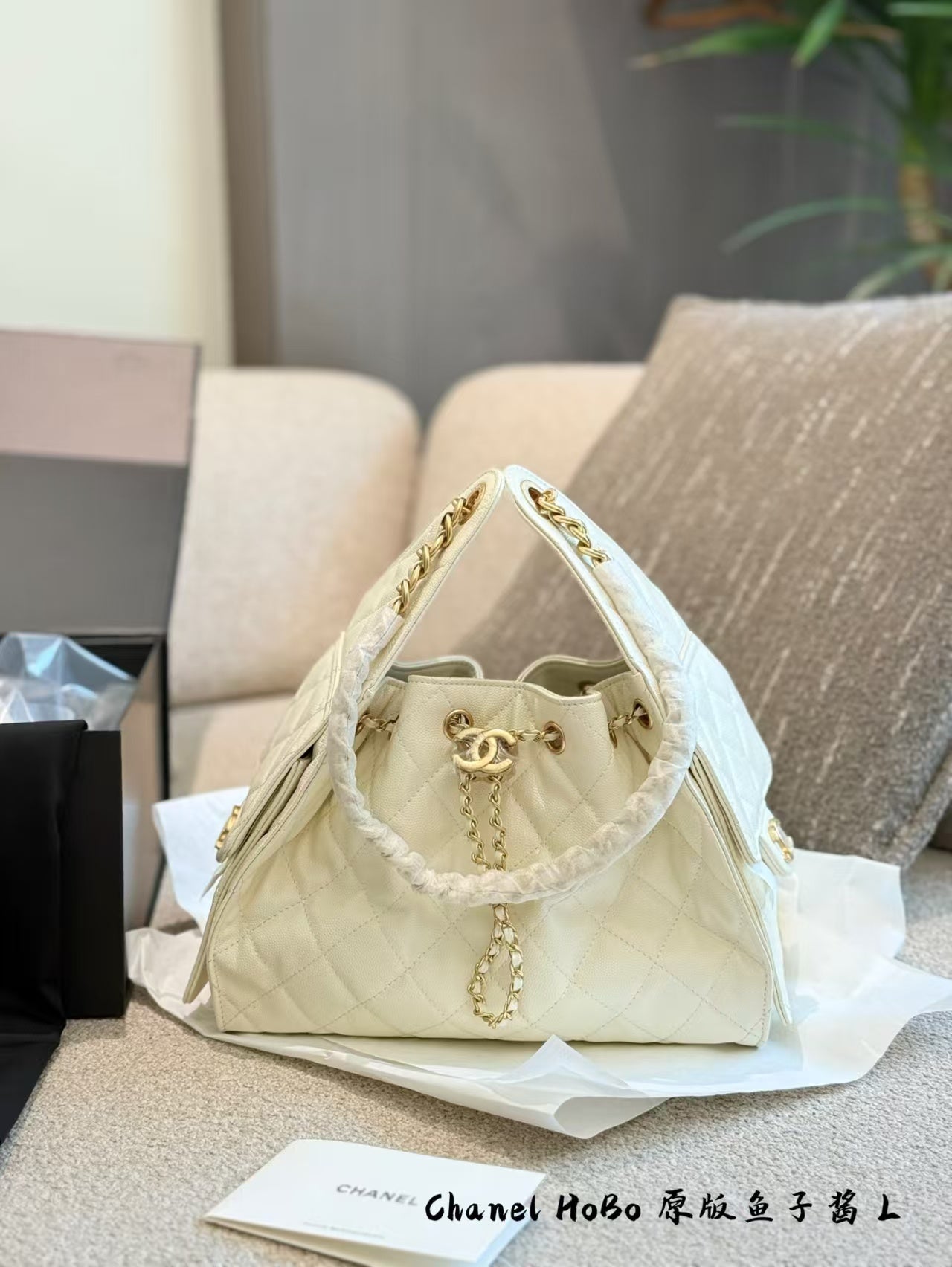 New ladies' bag