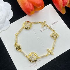 Versatile Four Leaf Flower Bracelet