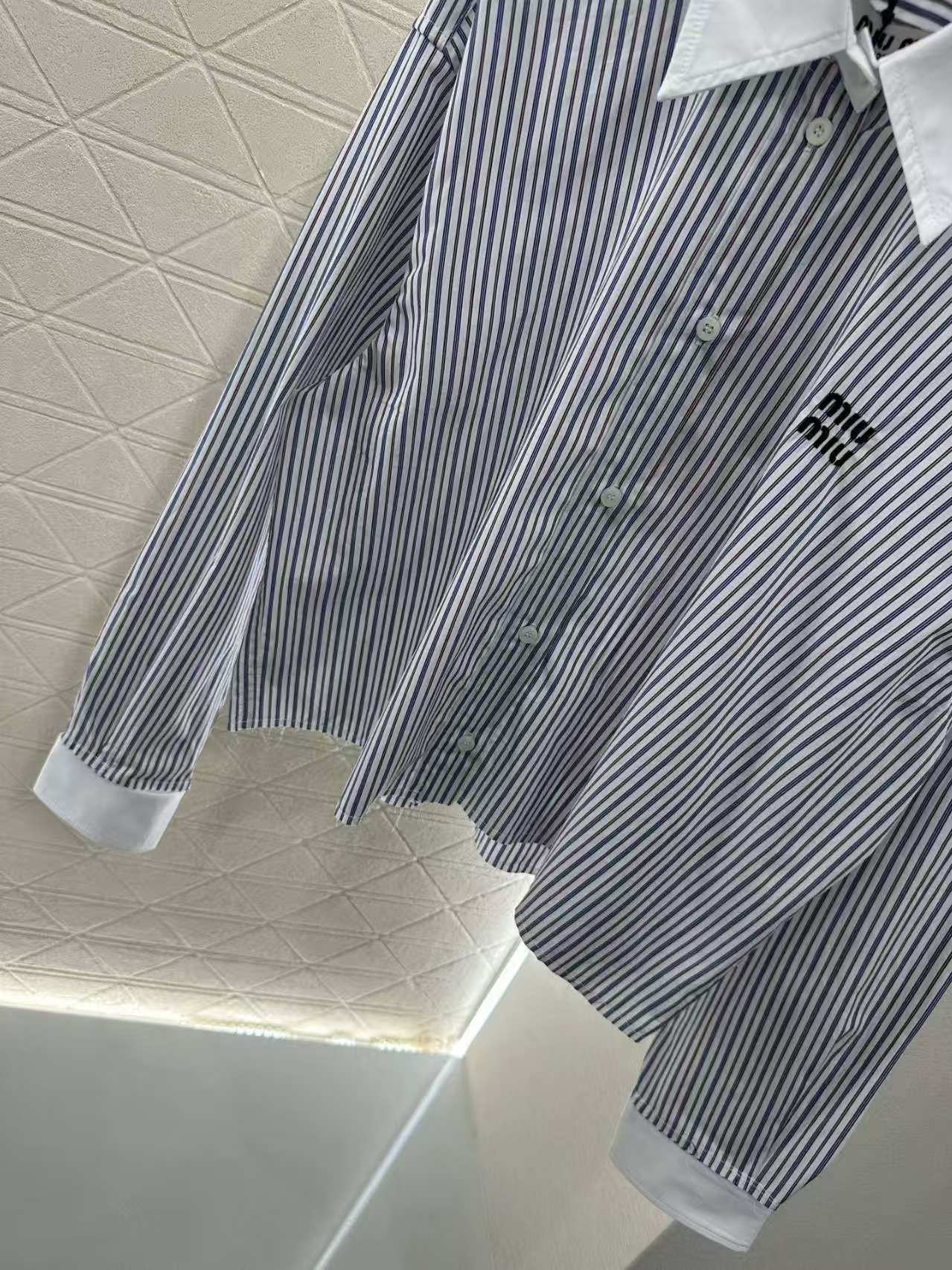 Detachable collar striped short shirt