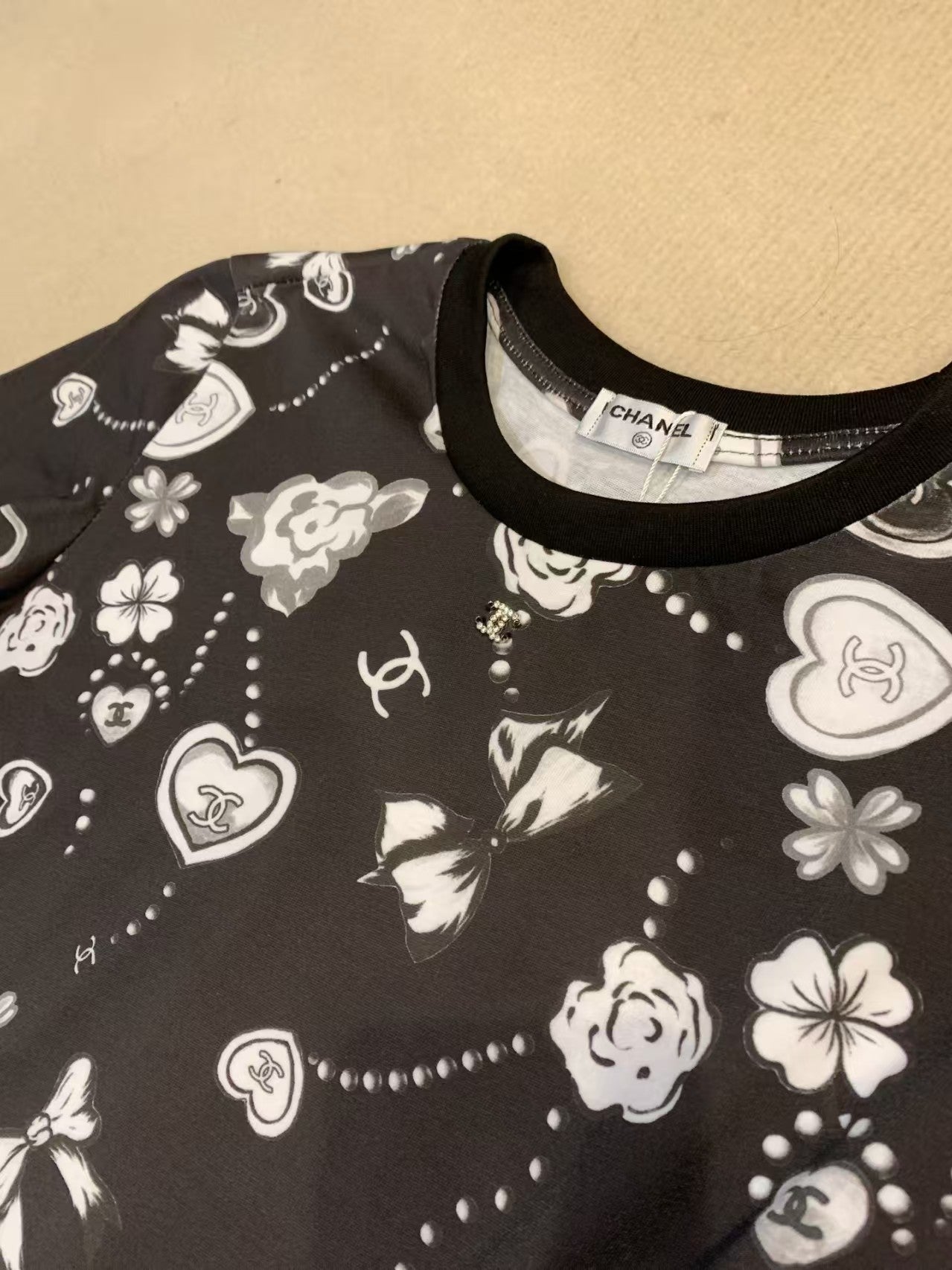 New round neck short shirt