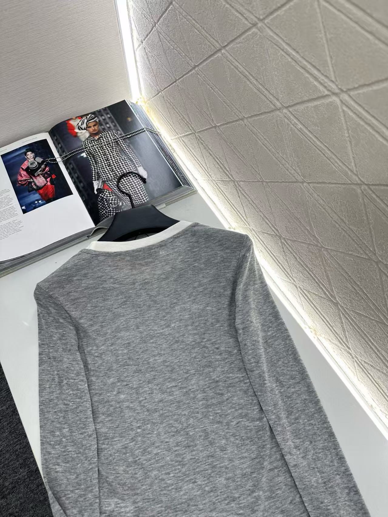 New letter base shirt