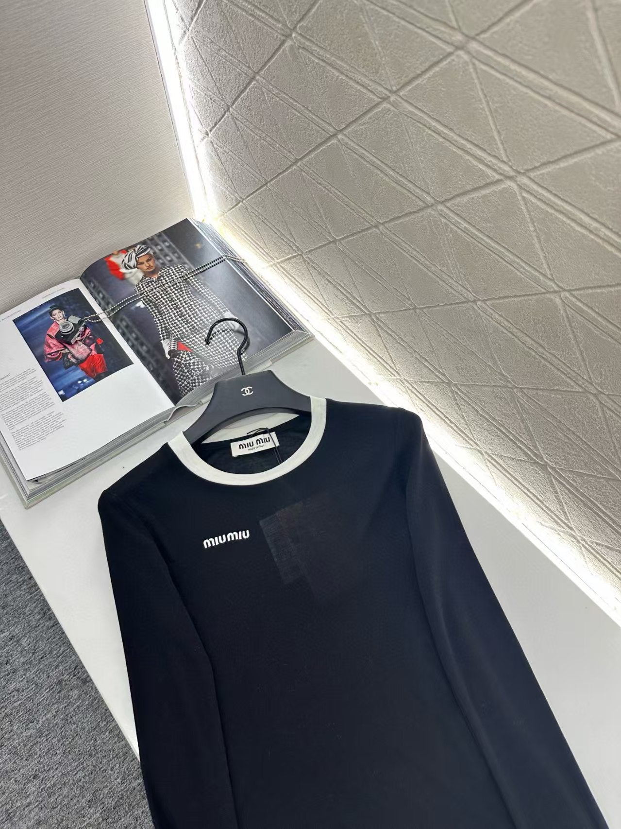 New letter base shirt