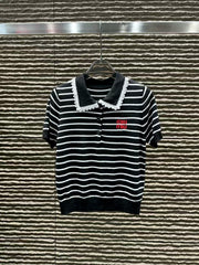 Short sleeved knitted top