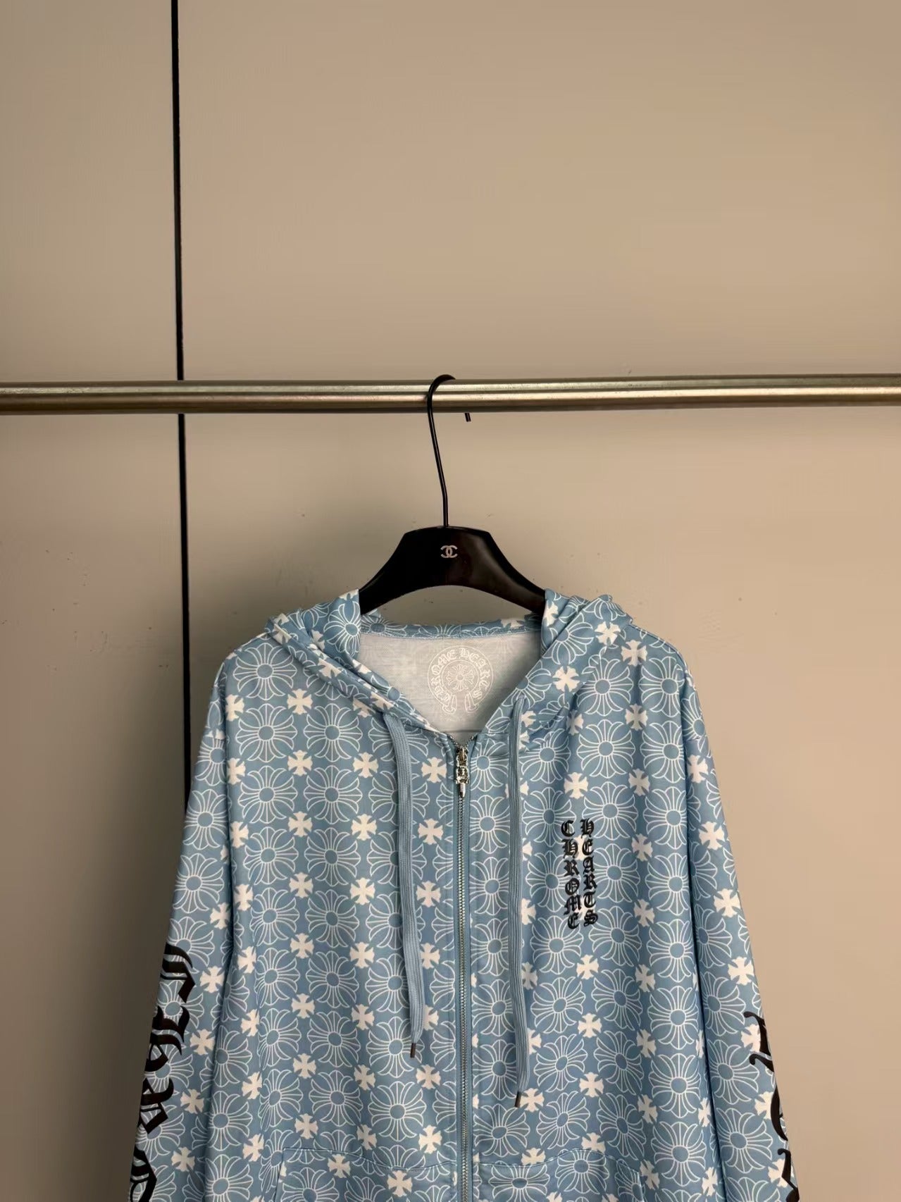 Full printed hooded jacket