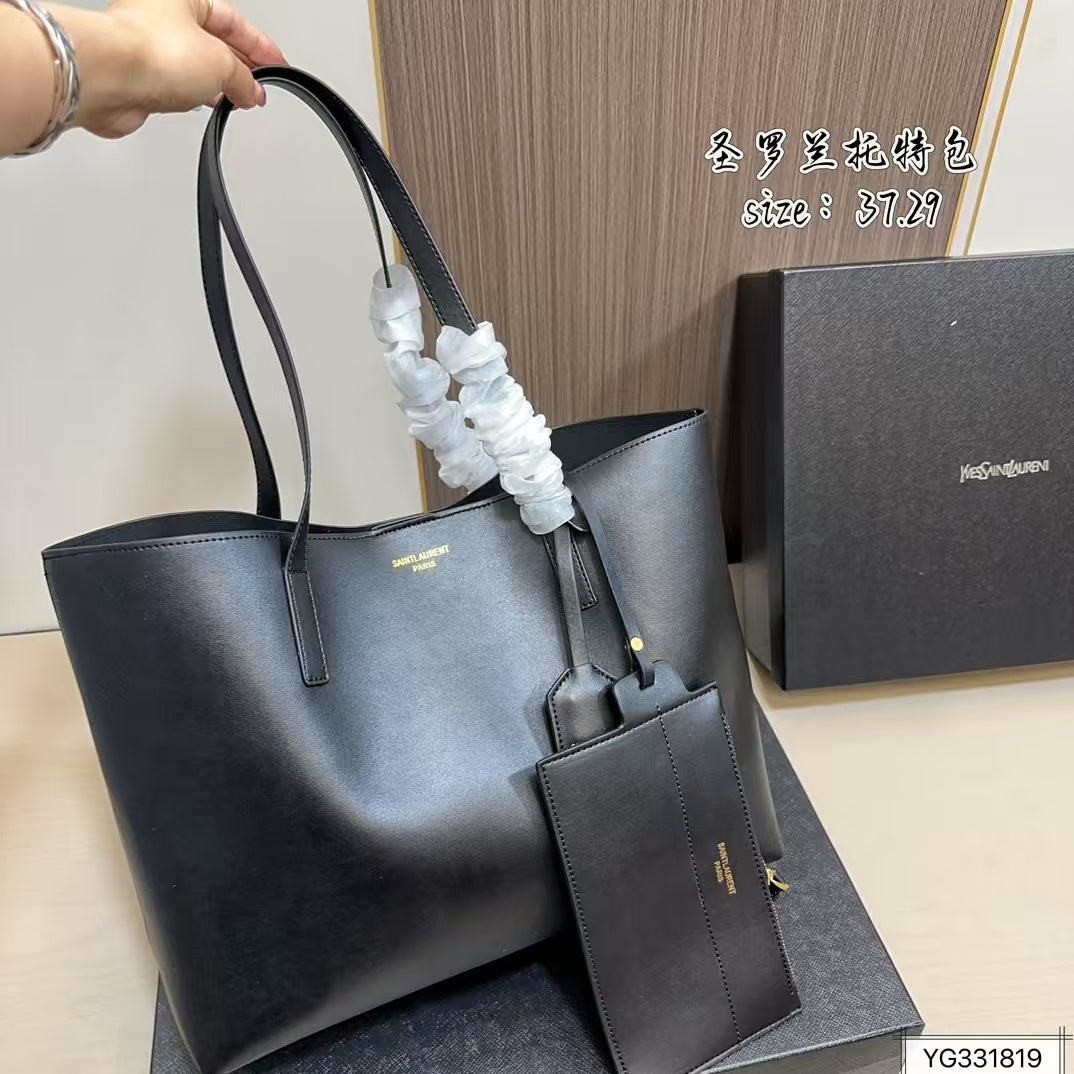 Leisure versatile bag