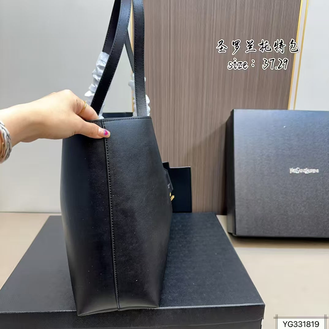 Leisure versatile bag