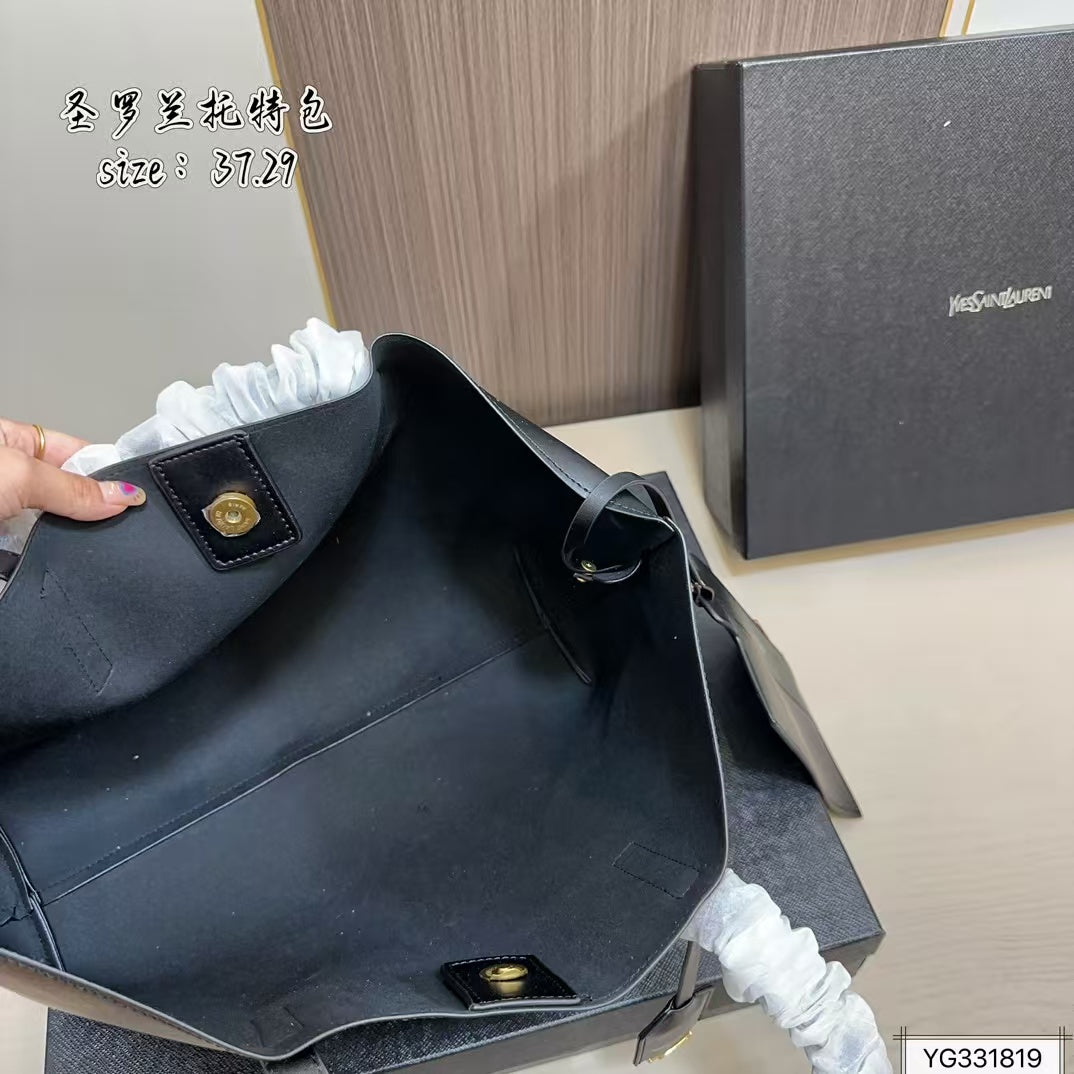 Leisure versatile bag