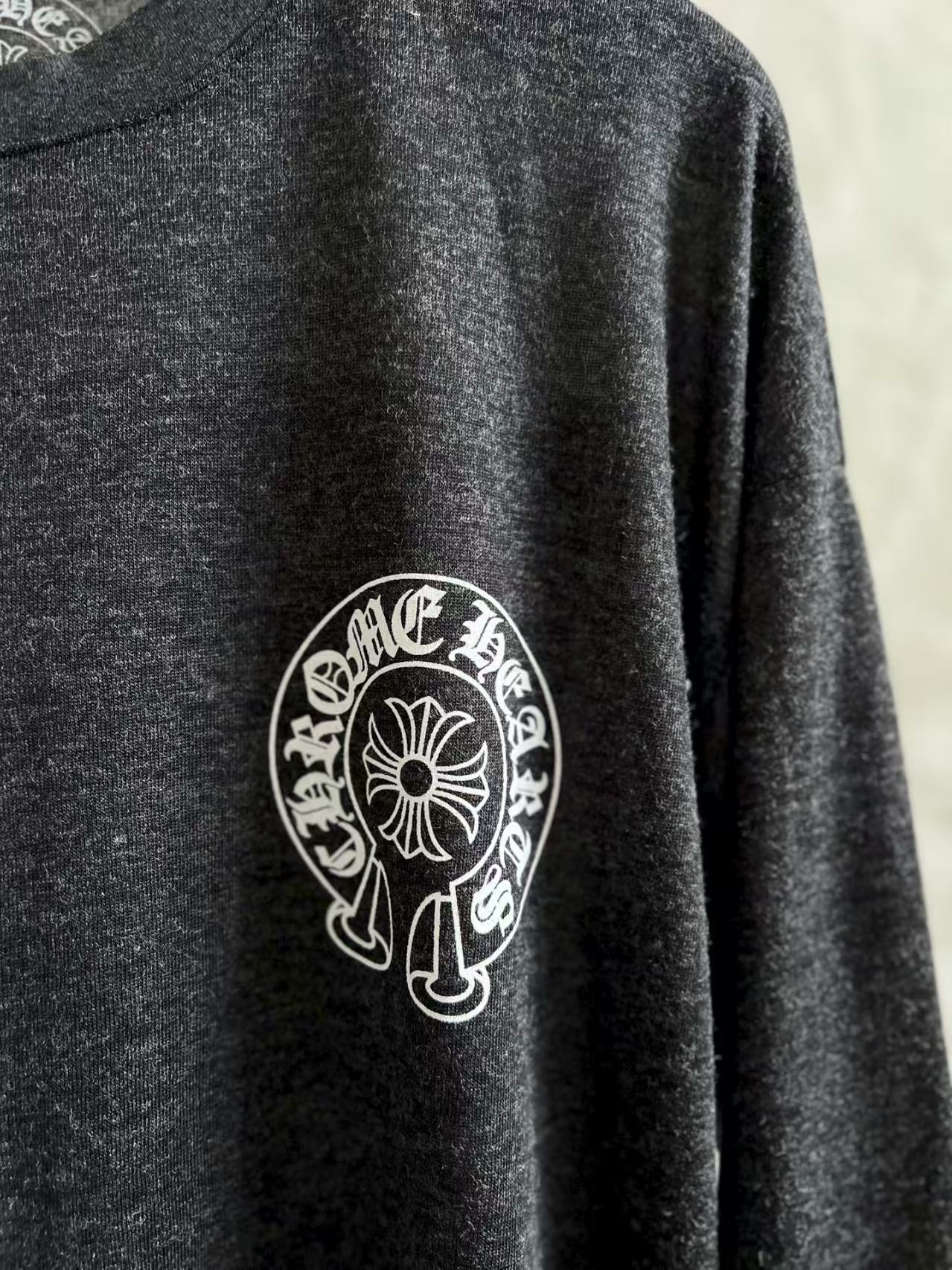 Early autumn base shirt with long sleeves