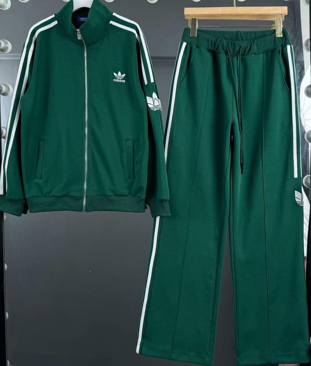 Sweatshirt casual suit