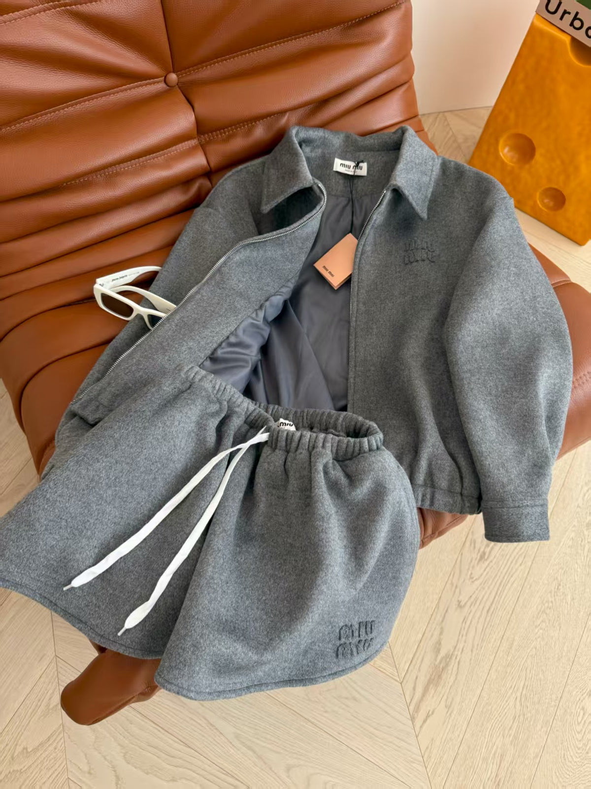 Super trendy new set