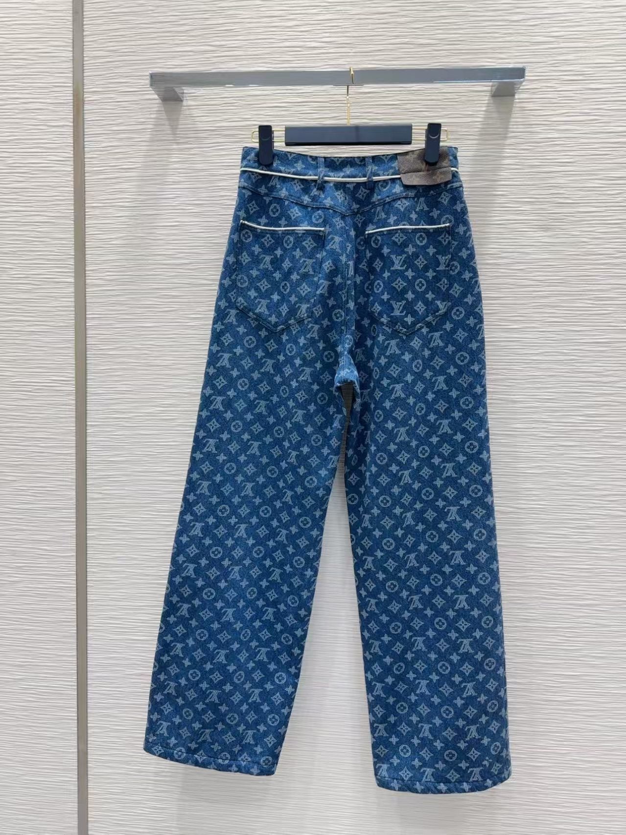 New classic denim pants