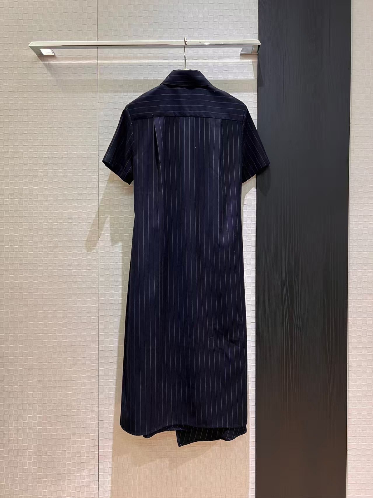 Leather label lace up pleated dress