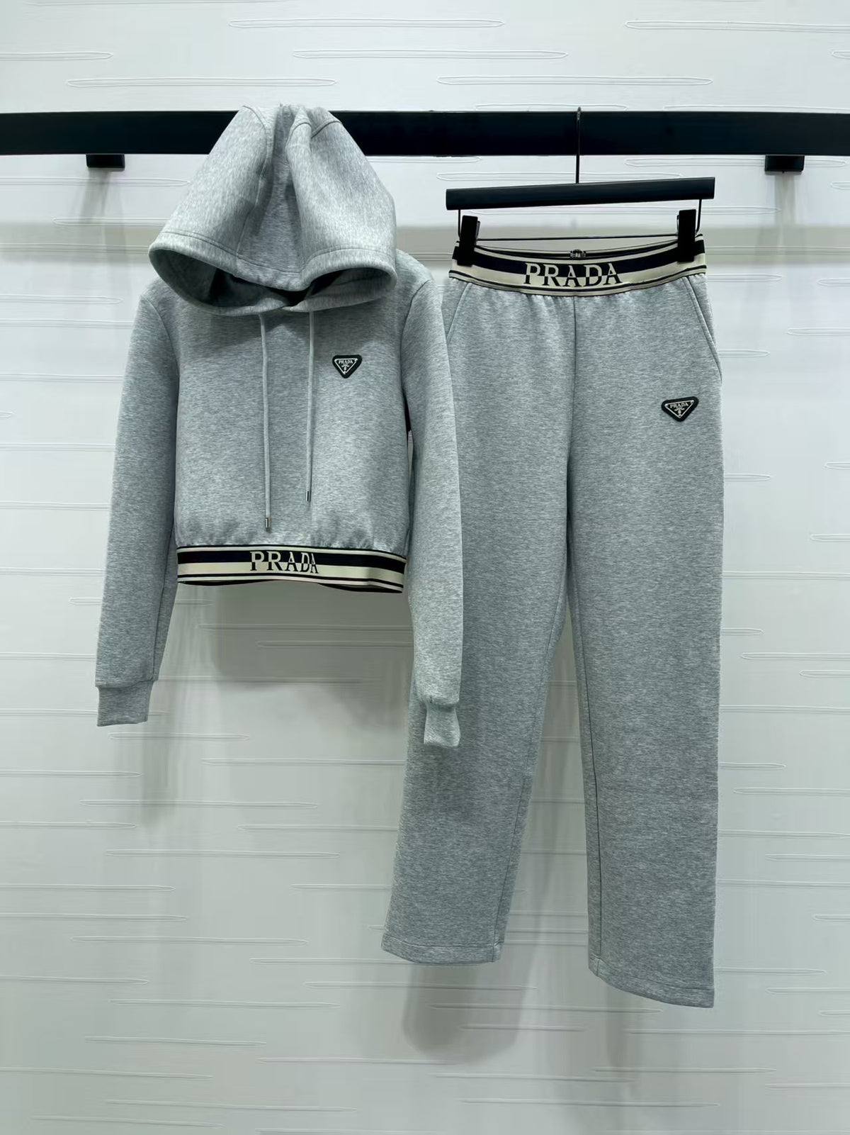 Ribbon hooded sweatshirt and pants set