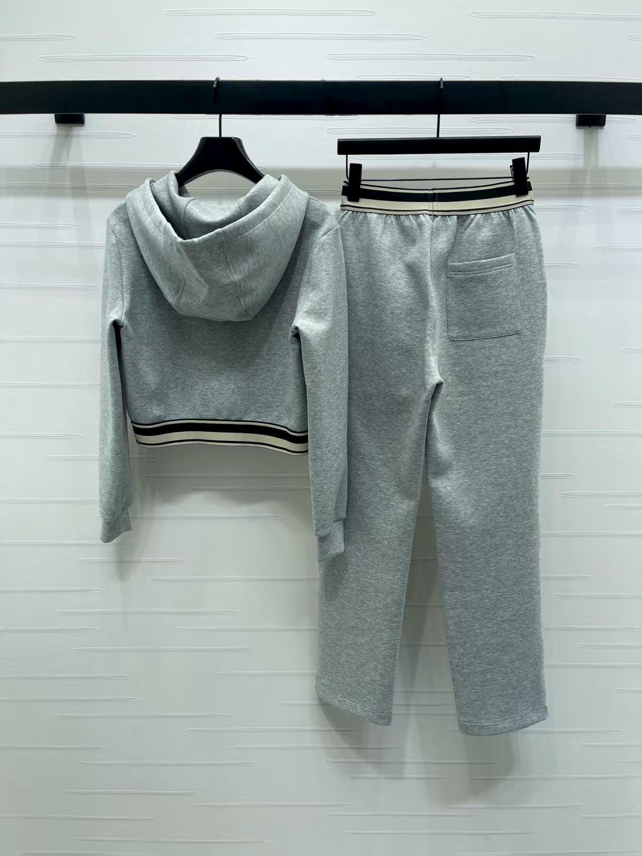 Ribbon hooded sweatshirt and pants set