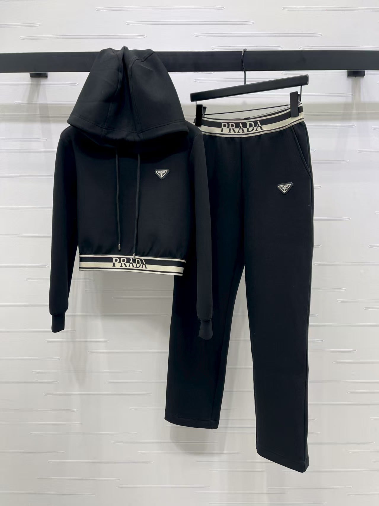 Ribbon hooded sweatshirt and pants set