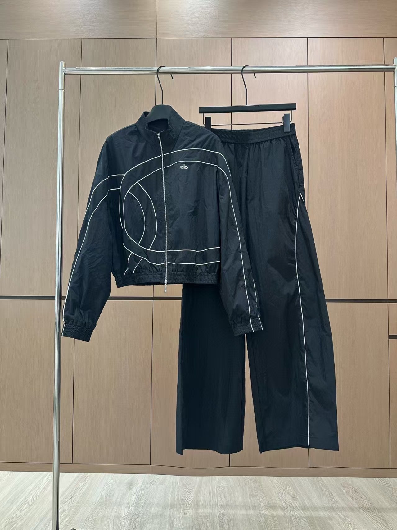 Trendy Sports Fashion Set