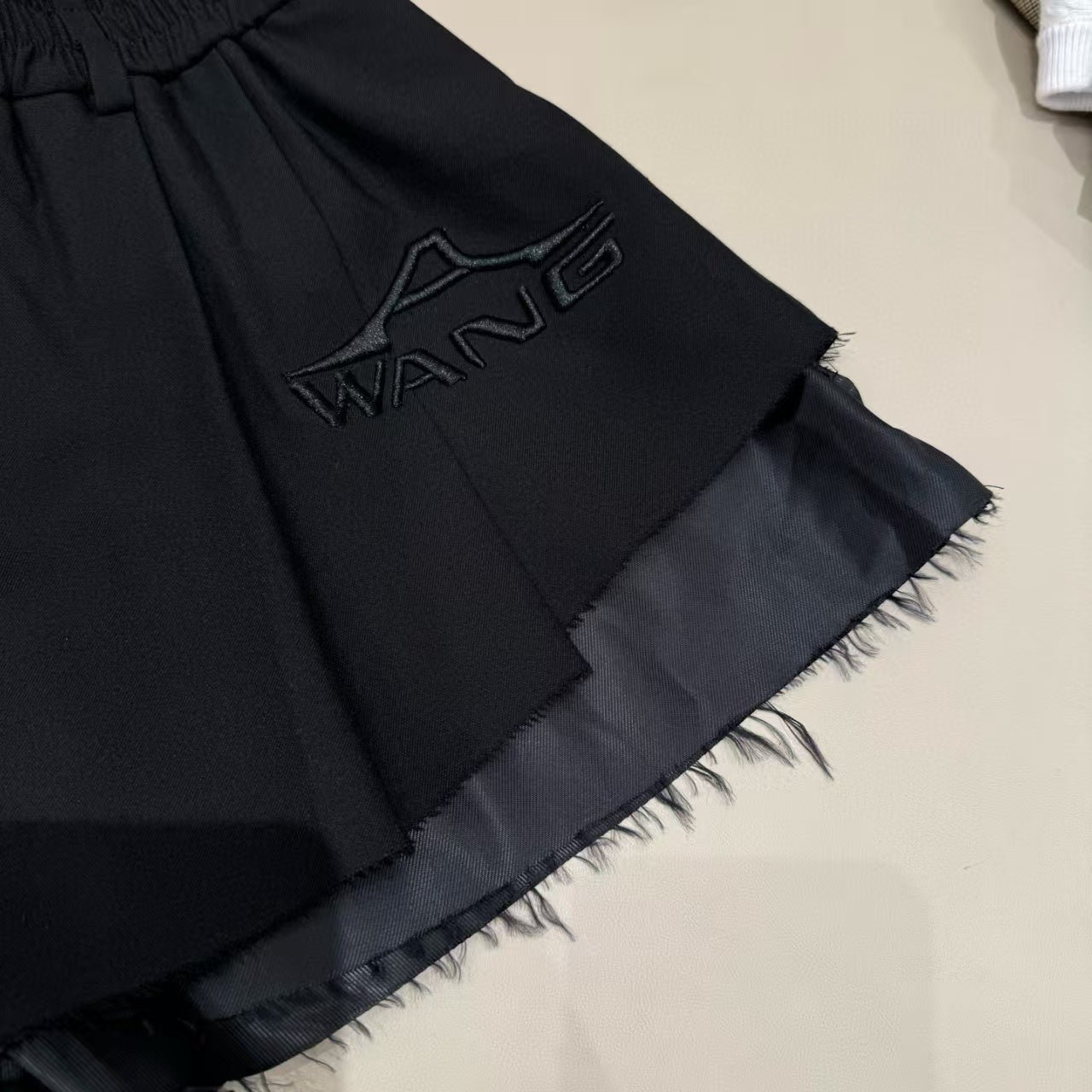 New logo embroidered shorts