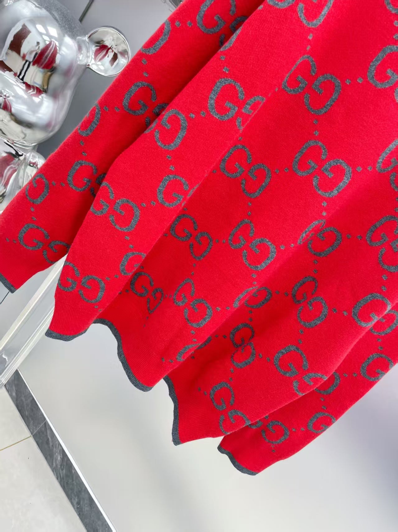 New letter long sleeved sweater 3