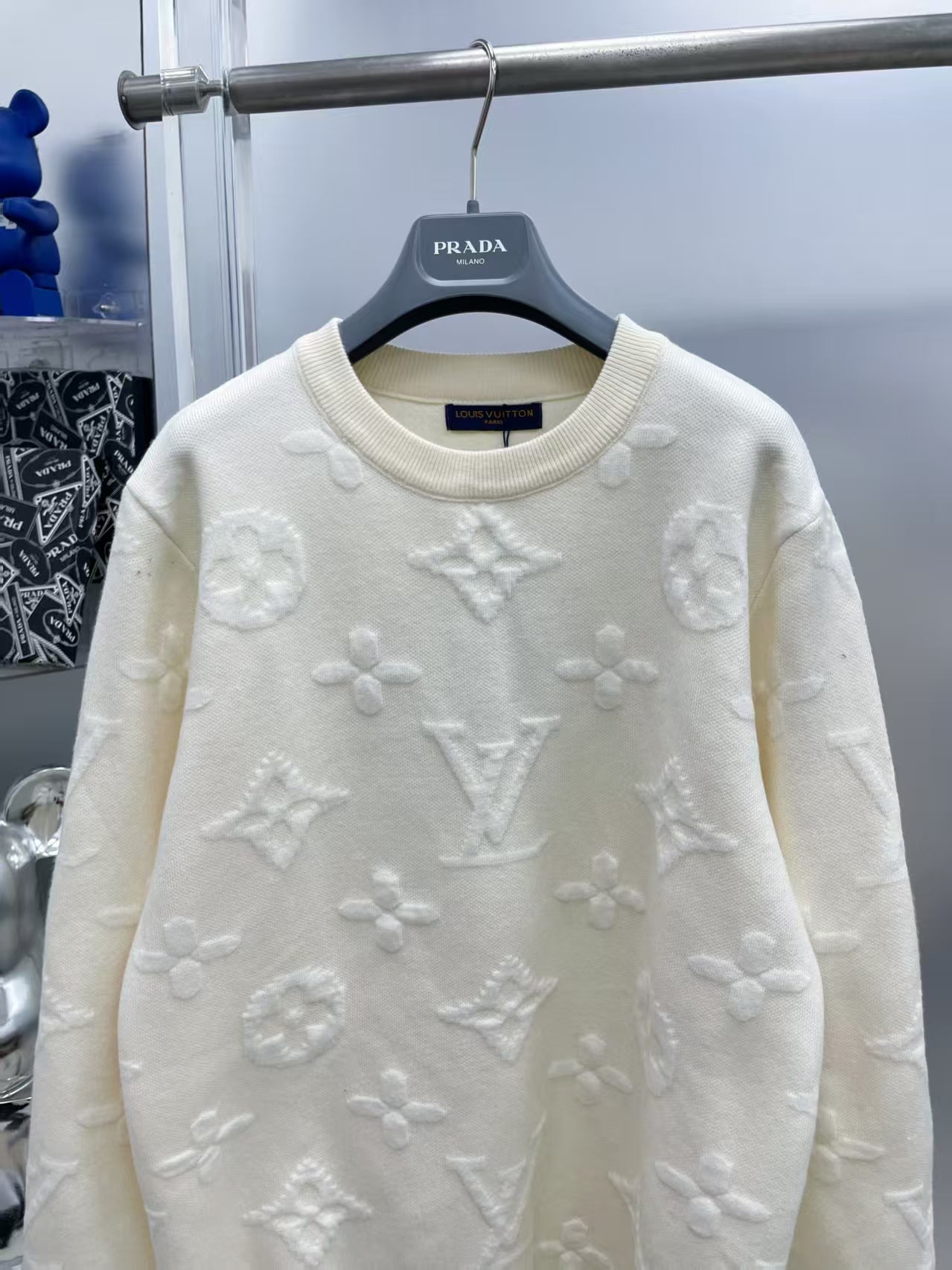 New letter long sleeved sweater 2