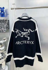 New letter long sleeved sweater 1