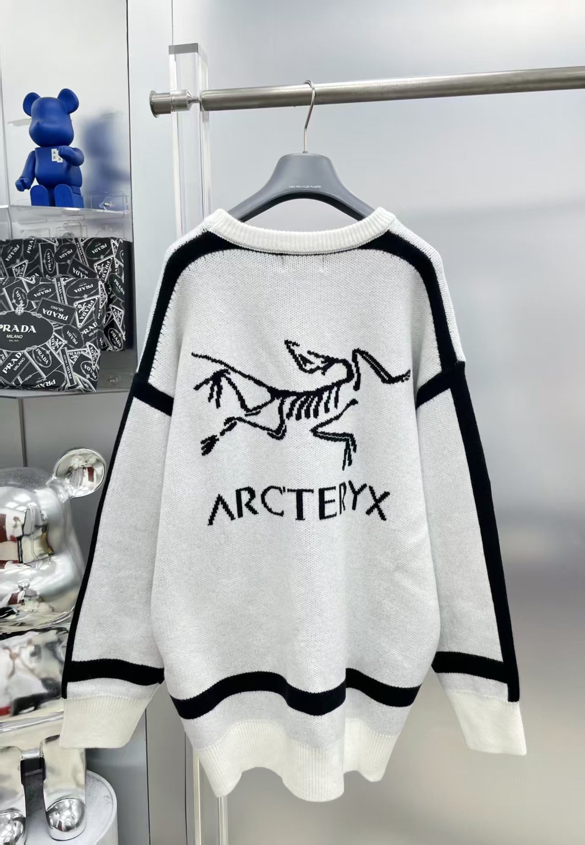 New letter long sleeved sweater 1