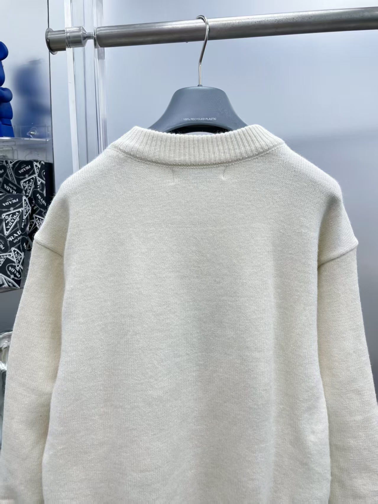 New letter long sleeved sweater