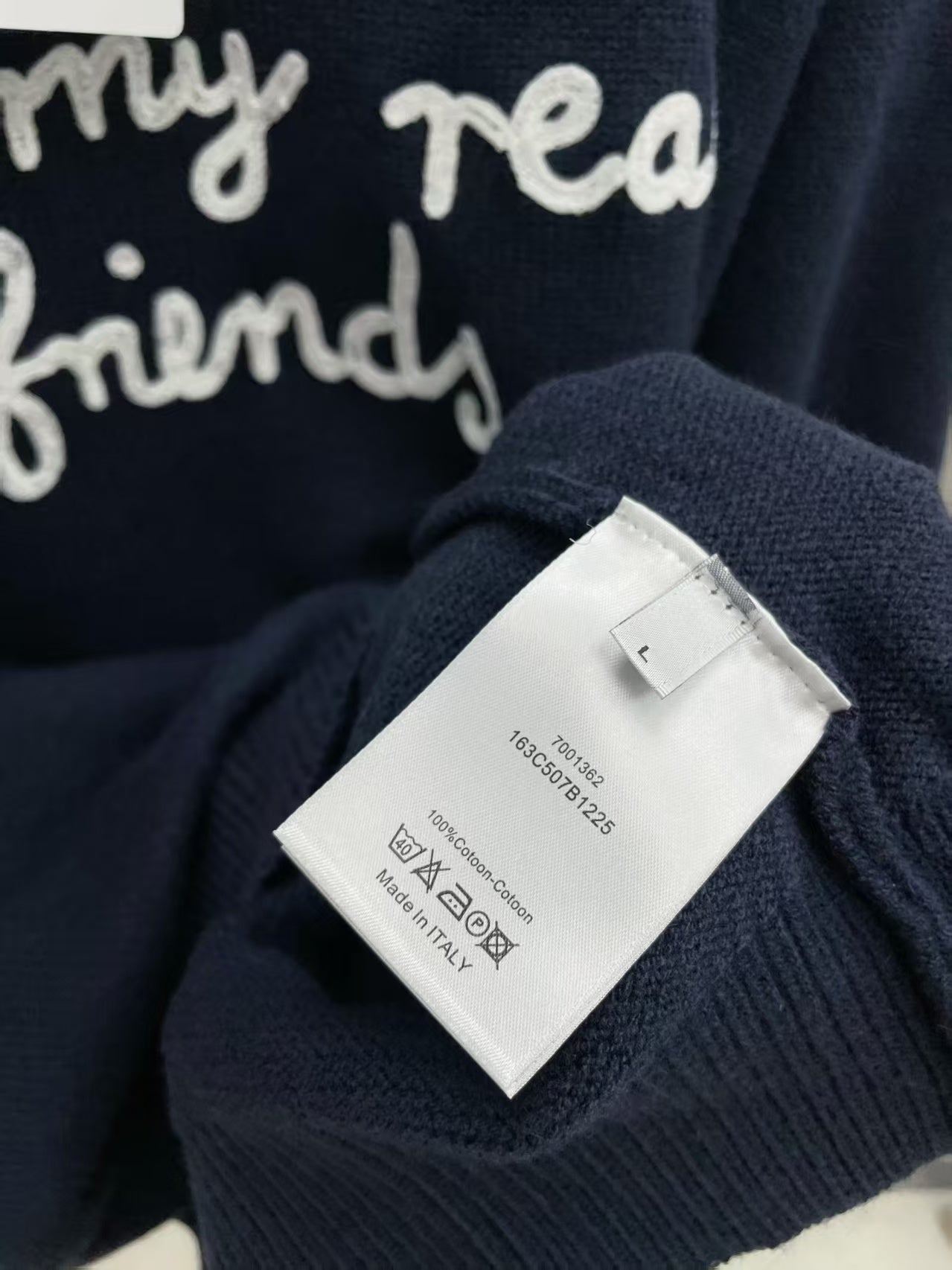 New letter long sleeved sweater