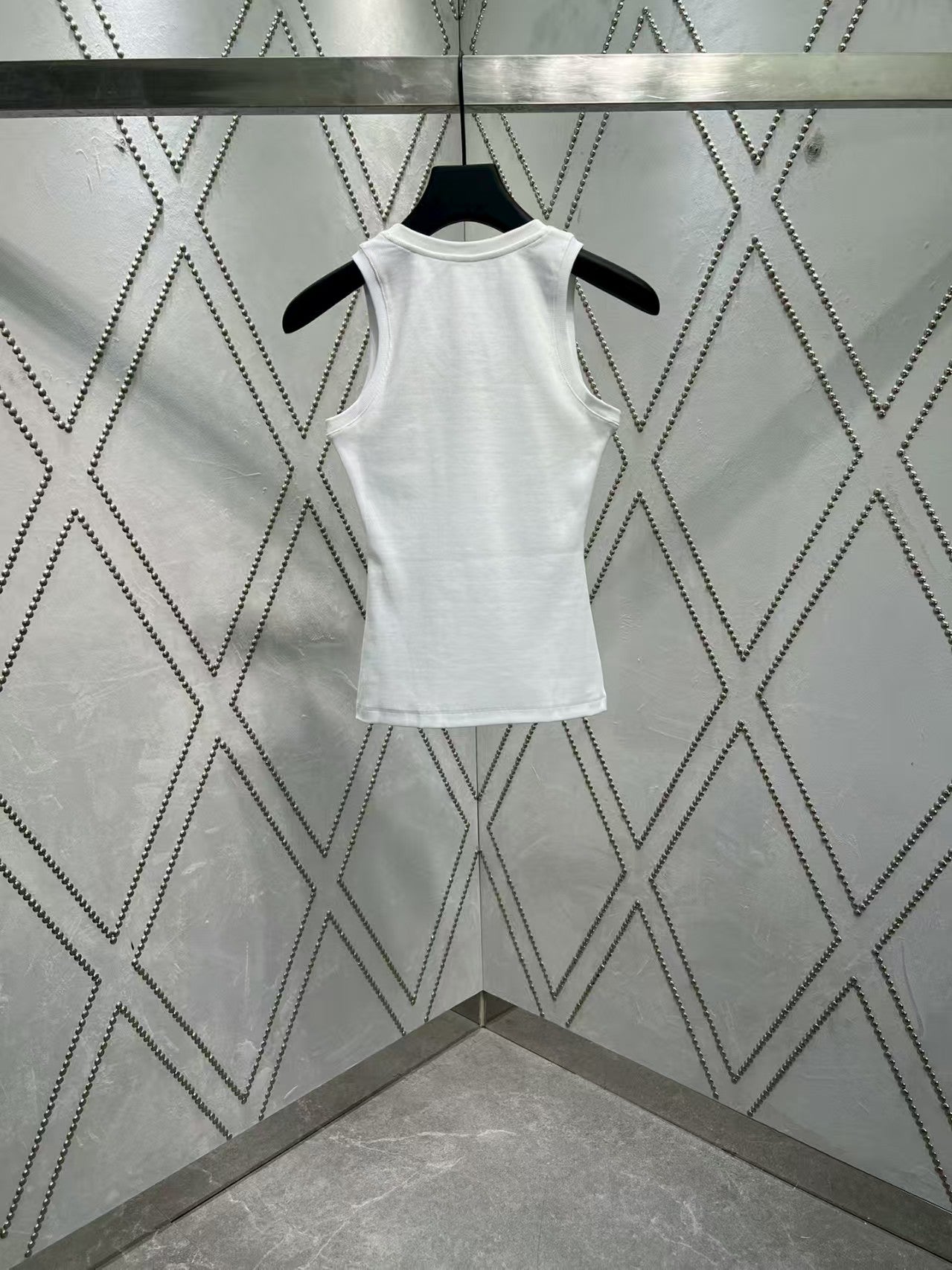Classic chest pattern versatile vest