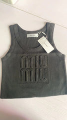 knitted vest