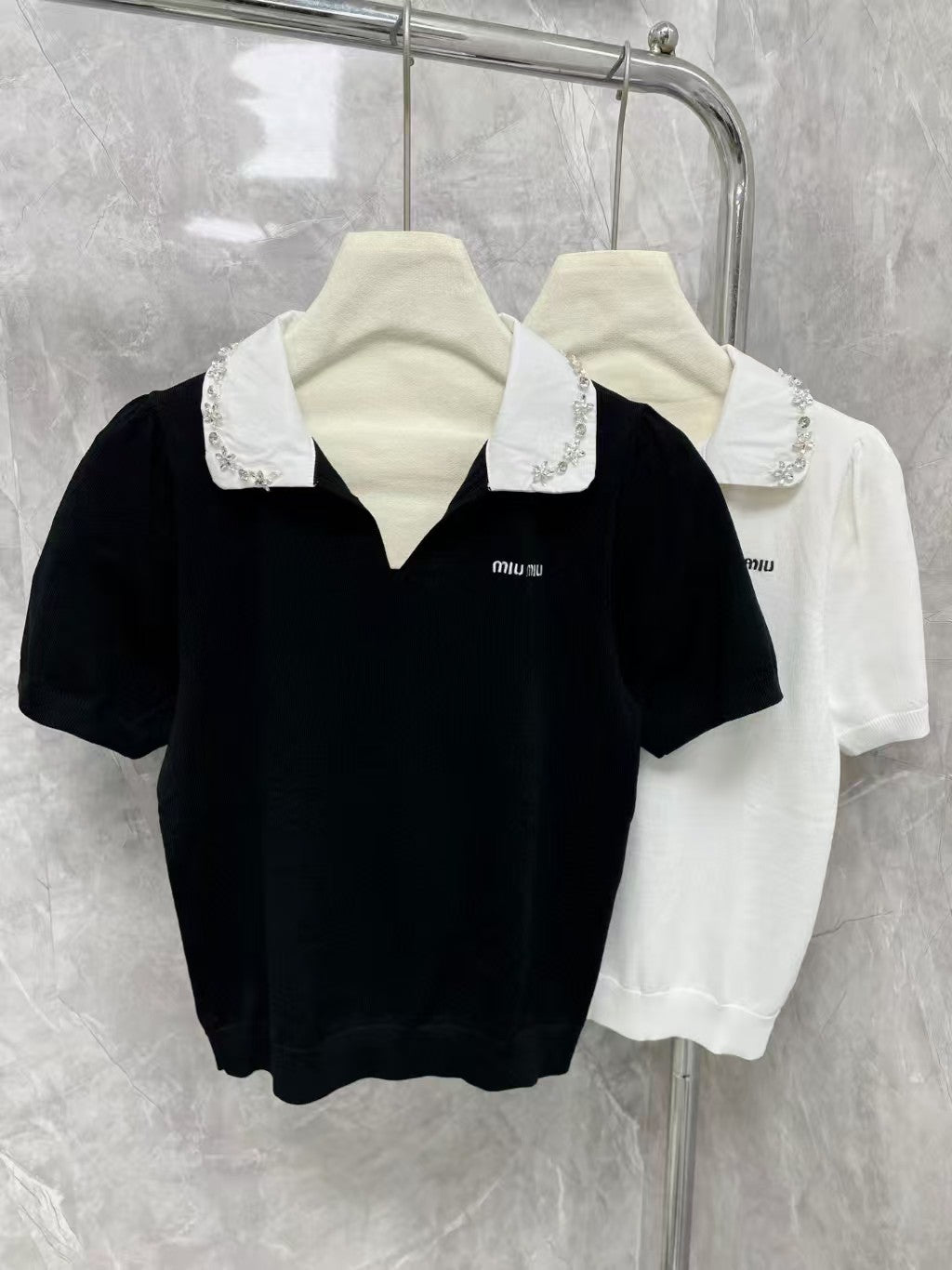 Letter lapel short sleeved shirt