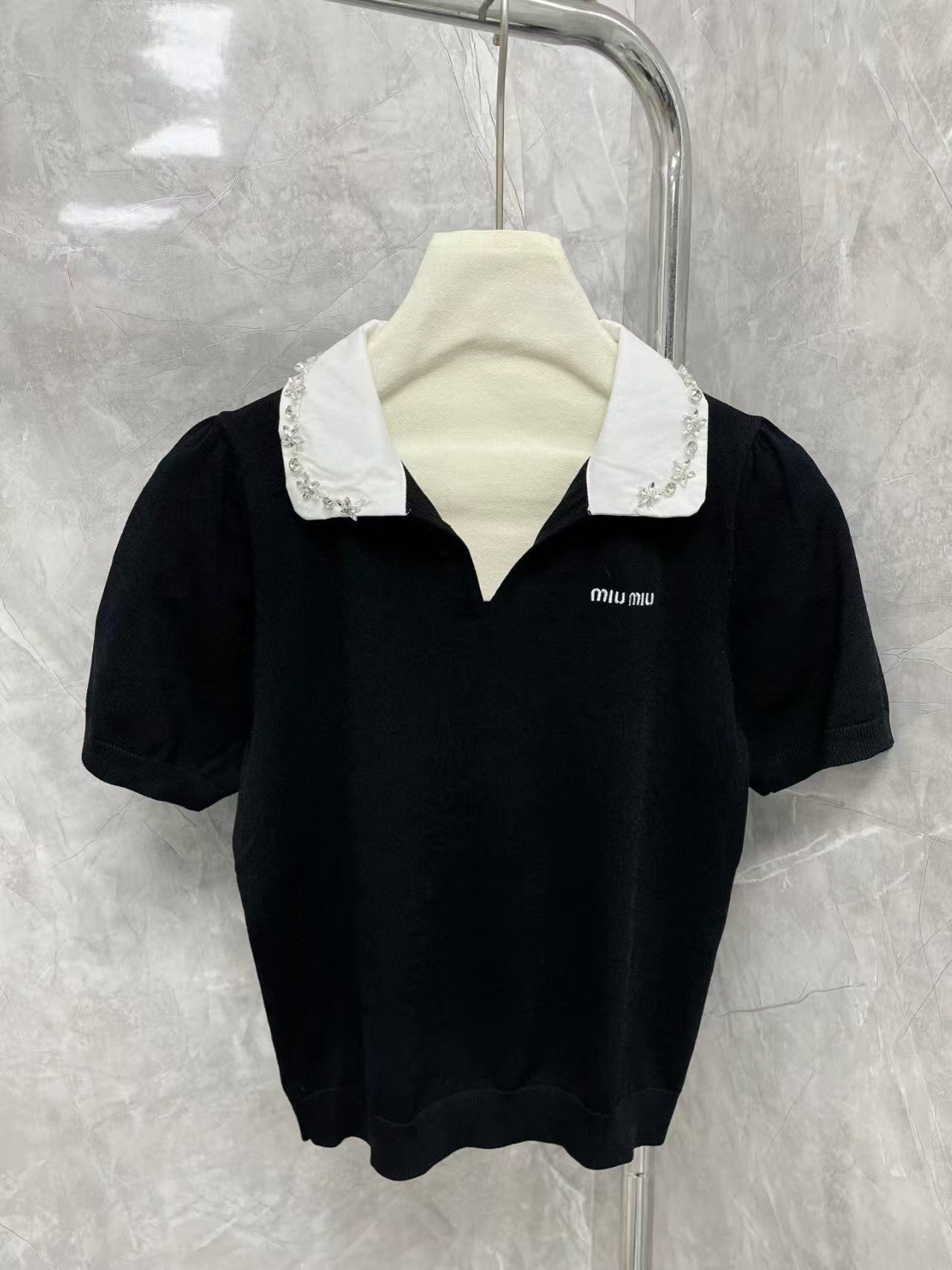 Letter lapel short sleeved shirt