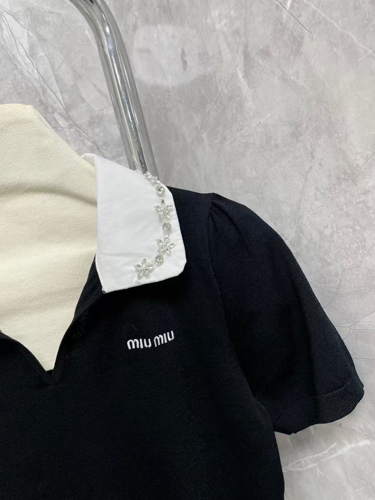 Letter lapel short sleeved shirt