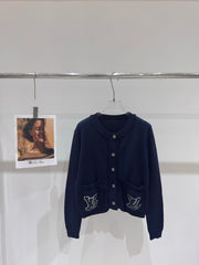 Cardigan knitted sweater