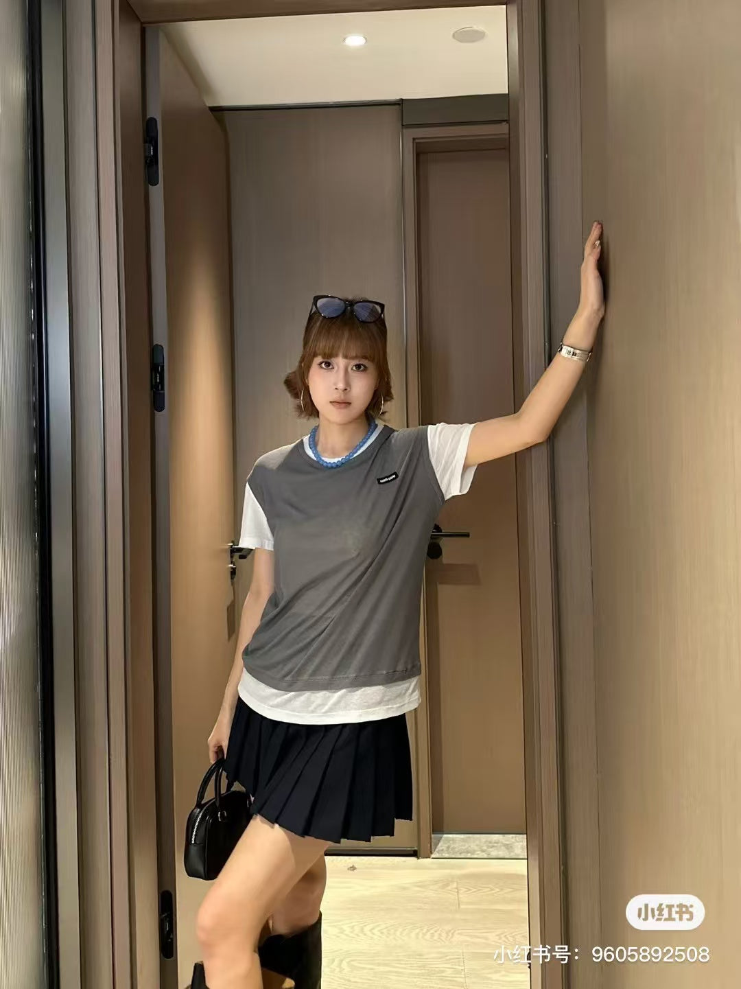 Multi layer round neck short sleeved T-shirt
