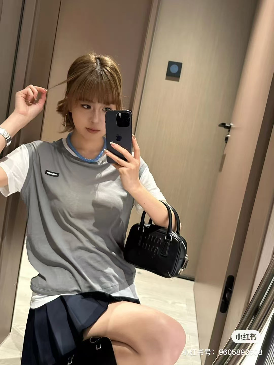 Multi layer round neck short sleeved T-shirt