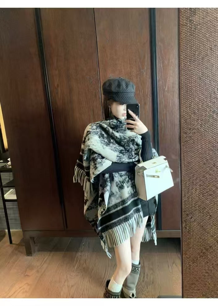 New cape shawl