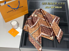 Classic large handkerchief