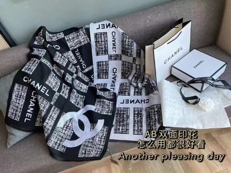 New versatile shawl dual-use scarf