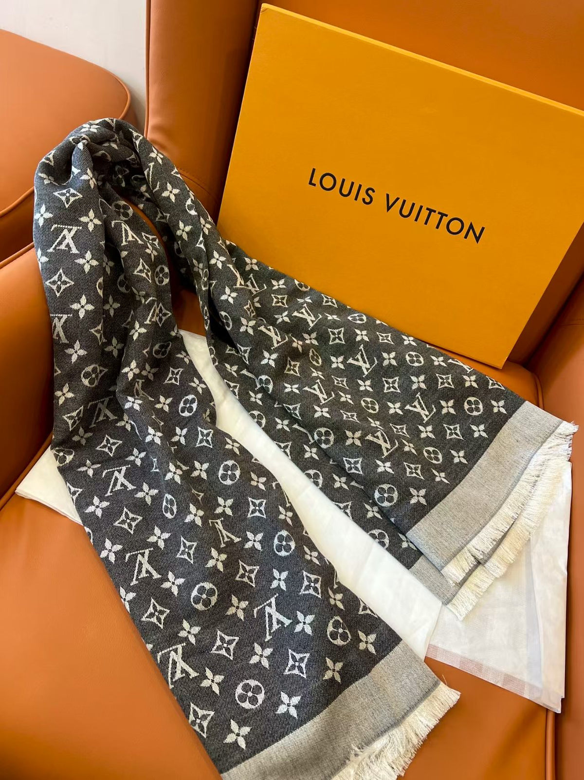 New letter scarf