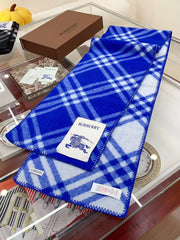 Double sided plaid scarf