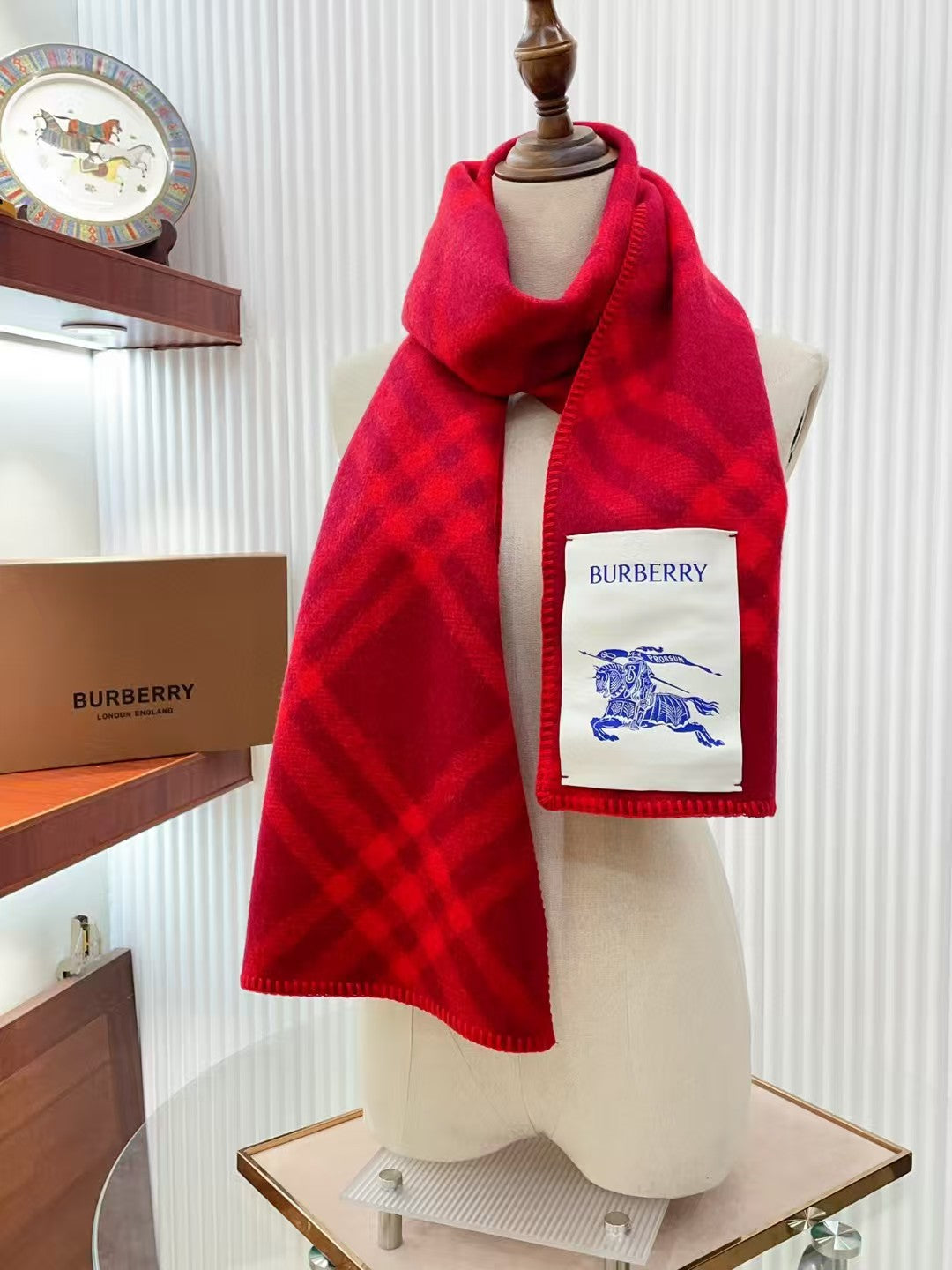 Double sided plaid scarf